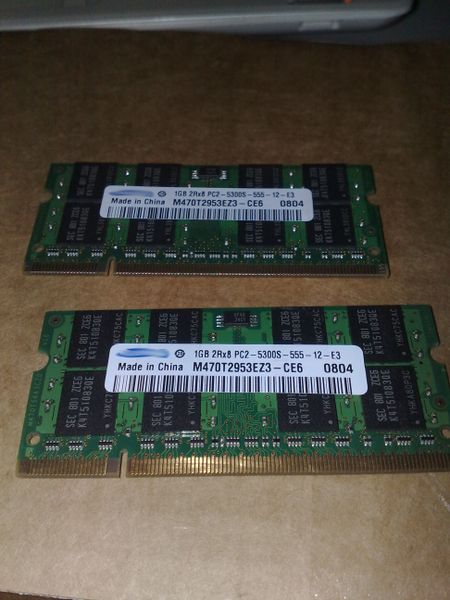 Tiedosto:Samsung M470T2953EZ3-CE6.jpg