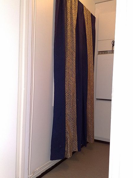 Tiedosto:Keittiön verhot.jpg