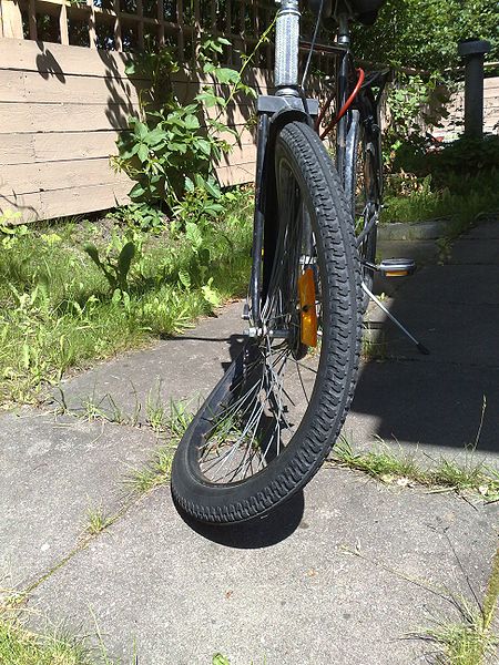 Tiedosto:Oivan eturengas mutkalla.jpg