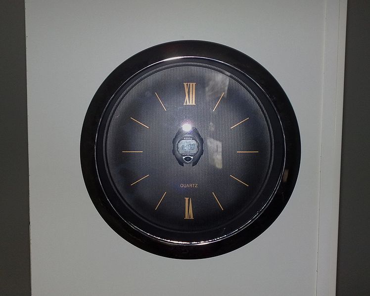 Tiedosto:Mennyt ja tuleva.jpg